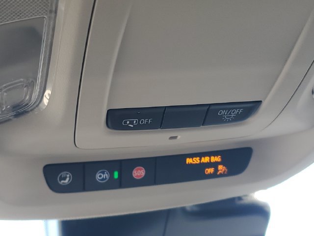 Certified 2023 Buick Envision Essence AWD/4WD image 31
