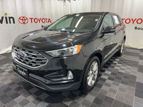 Used 2024 Ford Edge Titanium image 3