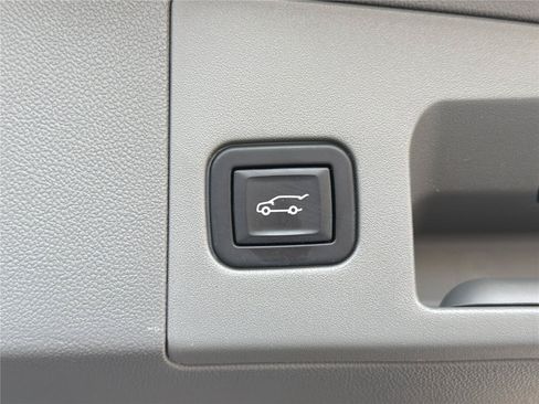 Used 2022 Cadillac XT5 Premium Luxury FWD image 18