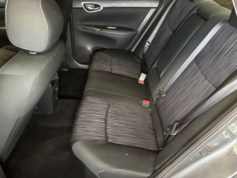 Used 2019 Nissan Sentra SV FWD image 20