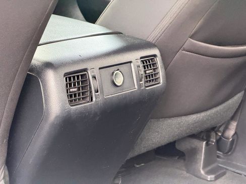 Used 2018 Toyota Tundra SR5 w/ SR5 Upgrade Package image 31