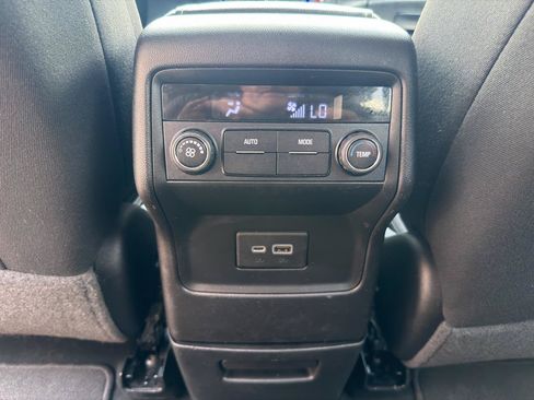 Used 2020 GMC Acadia SLE AWD/4WD image 23