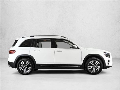 Certified 2026 Mercedes-Benz GLB 250 4MATIC image 4