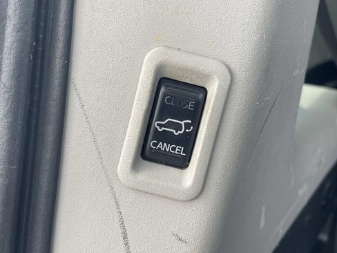 Used 2015 Nissan Armada Platinum w/ 2nd Row Captain Seat Package AWD/4WD image 13