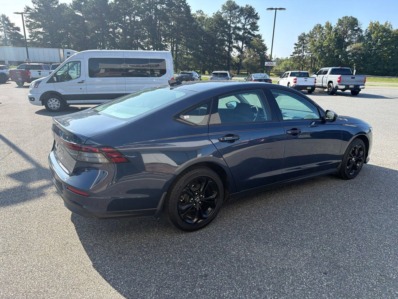 Used 2025 Honda Accord SE image 9