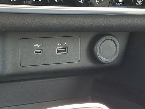 Certified 2023 Nissan Rogue SV w/ SV Premium B Package AWD/4WD image 26