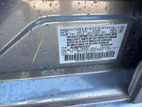 Used 2024 Nissan Sentra SV FWD image 36