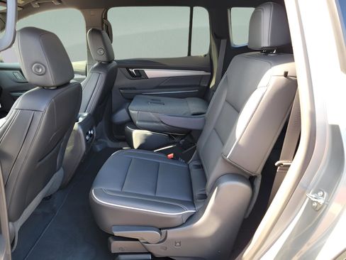 New 2025 Buick Enclave Preferred w/ Power Package image 24