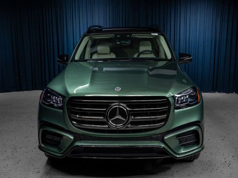 New 2026 Mercedes-Benz GLS 450 4MATIC image 2