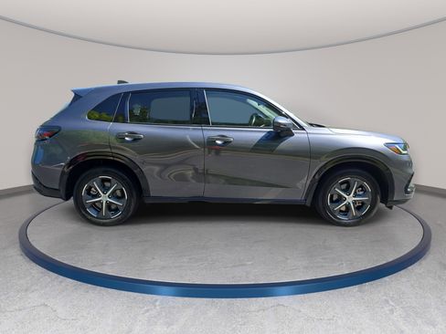 Used 2024 Honda HR-V EX-L image 4