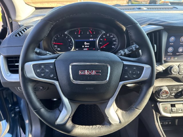 Used 2024 GMC Terrain SLT AWD/4WD image 15