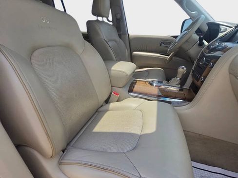 Used 2011 INFINITI QX56 2WD image 12