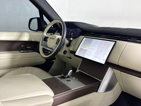 Used 2026 Land Rover Range Rover SE AWD/4WD image 19