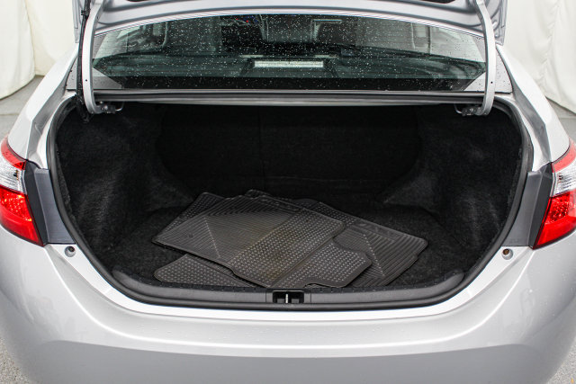 Used 2015 Toyota Corolla S FWD image 10