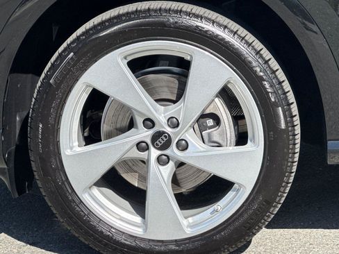 Certified 2025 Audi Q5 Premium Plus w/ Premium Plus image 26