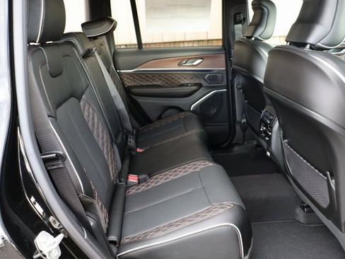 New 2025 Jeep Grand Cherokee Summit w/ Obsidian Package image 44