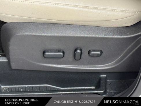 Used 2019 Ford Escape Titanium FWD image 18