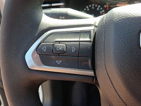 Certified 2023 Jeep Compass Latitude AWD/4WD image 21