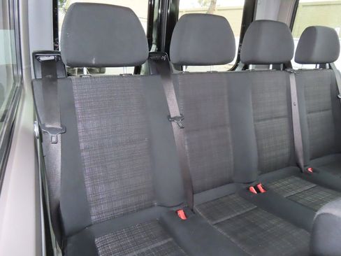 Used 2018 Mercedes-Benz Sprinter 2500 image 39