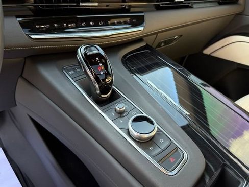 Used 2024 Cadillac Escalade Sport w/ LPO, ONYX Package AWD/4WD image 22
