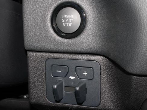 New 2026 Toyota Tundra Limited AWD/4WD image 13