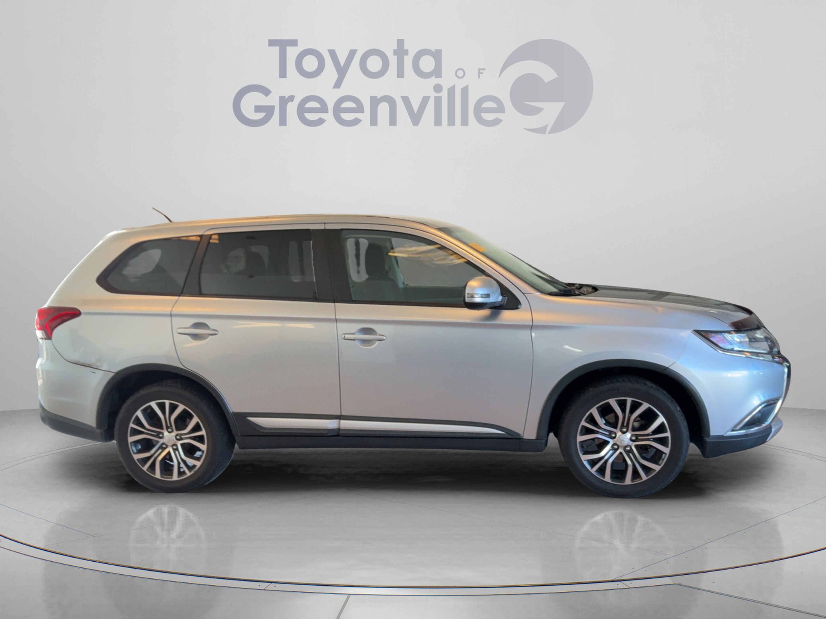 Used 2016 Mitsubishi Outlander SE FWD image 7