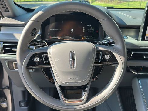 Used 2020 Lincoln Aviator Reserve w/ Elements Package Plus image 16