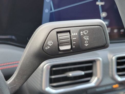 Used 2024 Ford Mustang GT Premium image 32