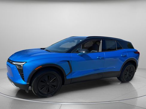 New 2026 Chevrolet Blazer EV LT w/ Super Cruise Package image 2