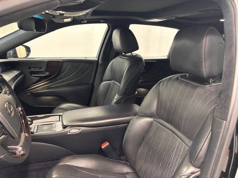 Used 2018 Lexus LS 500 AWD image 12