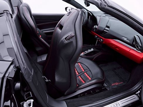 Used 2018 Ferrari 488 Spider RWD image 66