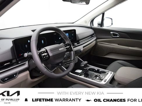 New 2027 Kia Carnival SX FWD image 10