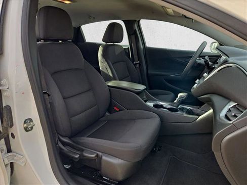 Used 2023 Chevrolet Malibu LT w/ Driver Confidence Package image 21