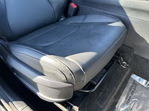 Used 2023 Kia Sportage EX image 14