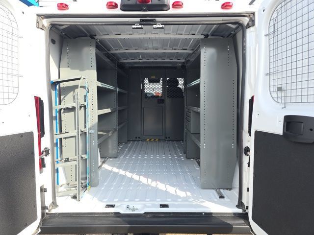 Used 2025 RAM ProMaster 2500 FWD image 9