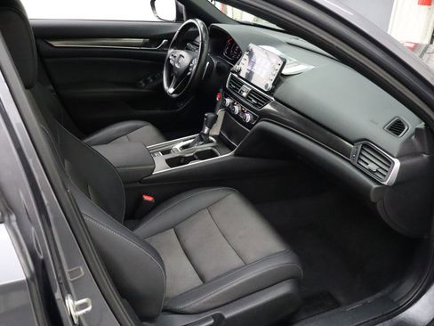 Used 2020 Honda Accord Sport image 28