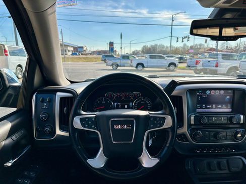 Used 2018 GMC Sierra 1500 SLT image 14
