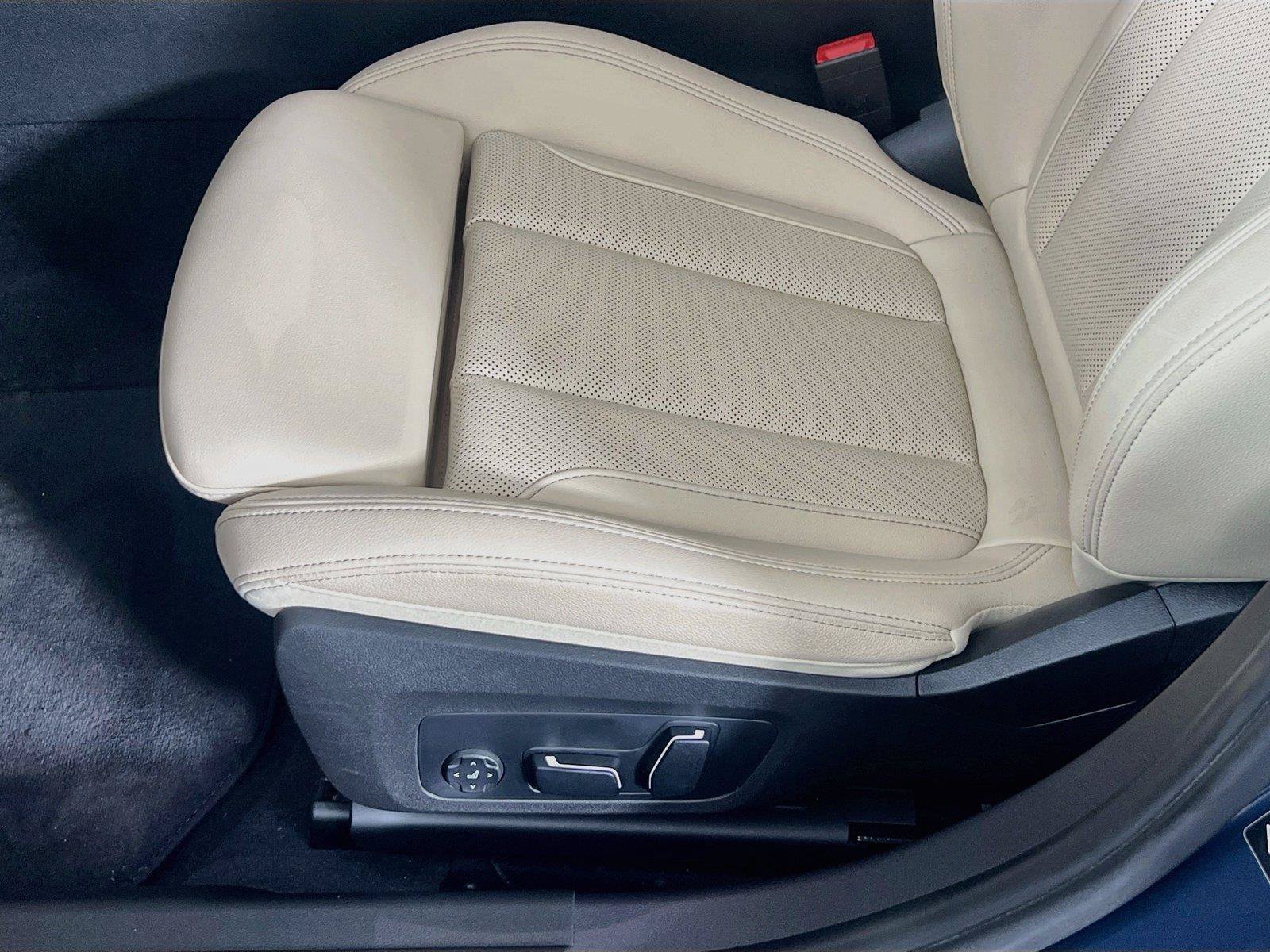 Used 2026 BMW 330i xDrive Sedan w/ Convenience Package AWD/4WD image 20