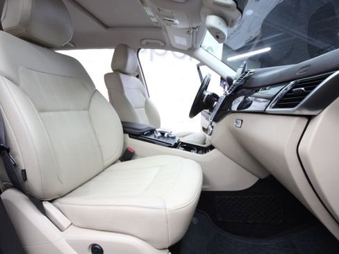 Used 2017 Mercedes-Benz GLS 450 4MATIC image 35