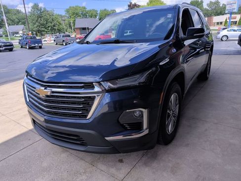 Used 2023 Chevrolet Traverse LT AWD/4WD image 4