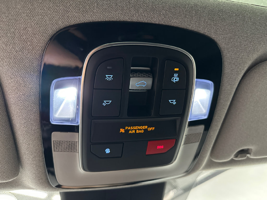 Used 2023 Hyundai Santa Fe Limited FWD image 34