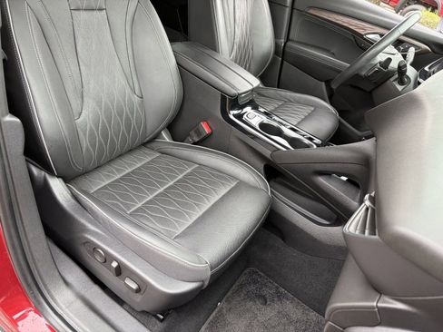 Certified 2021 Buick Envision Avenir w/ Technology Package II FWD image 12