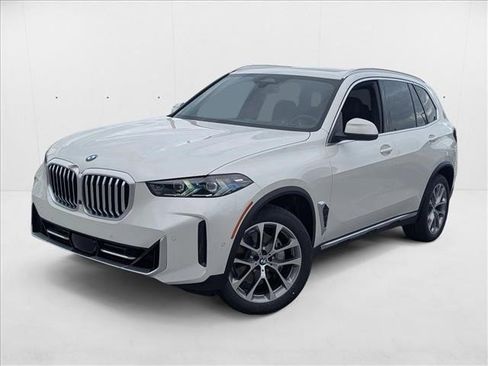 Used 2026 BMW X5 sDrive40i w/ Premium Package image 1
