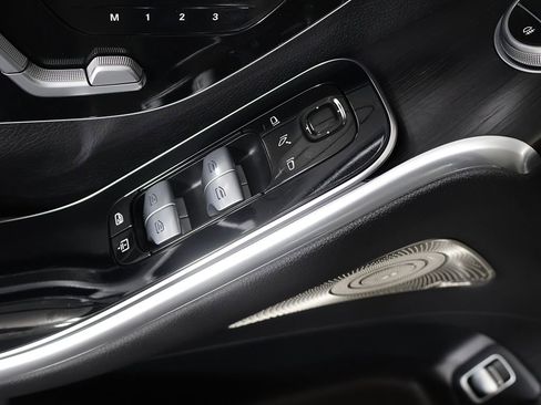 Used 2023 Mercedes-Benz S 500 4MATIC w/ AMG Line image 41