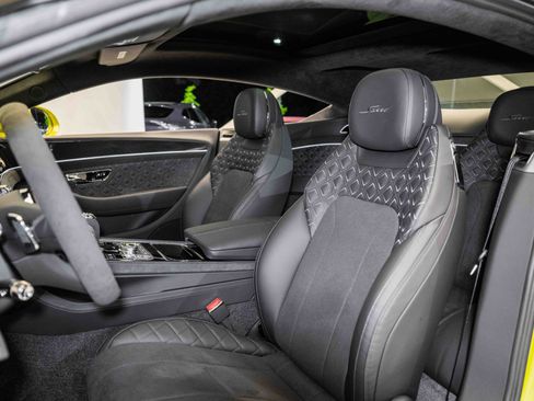 Used 2024 Bentley Continental GT Speed image 17