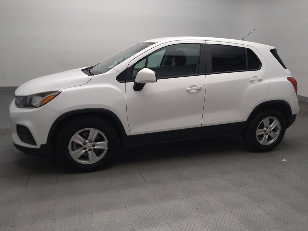 Used 2020 Chevrolet Trax LS w/ Tint and Cruise Package FWD image 2