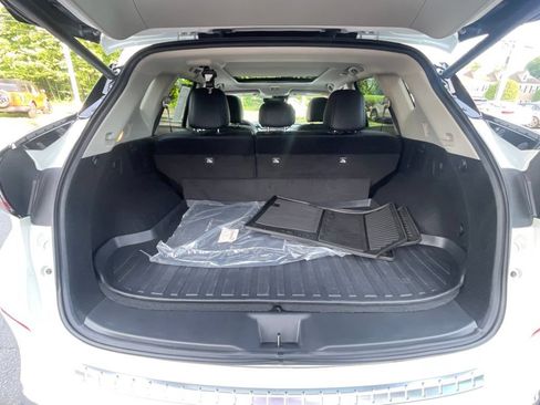 Used 2024 Nissan Murano SL AWD/4WD image 15