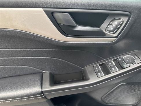 Used 2022 Ford Escape S FWD image 11