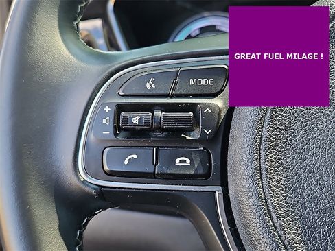 Certified 2022 Kia Niro LXS image 21