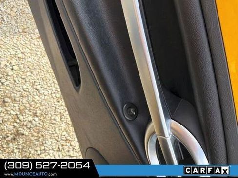 Used 2004 Chevrolet SSR w/ Preferred Equipment Group image 12